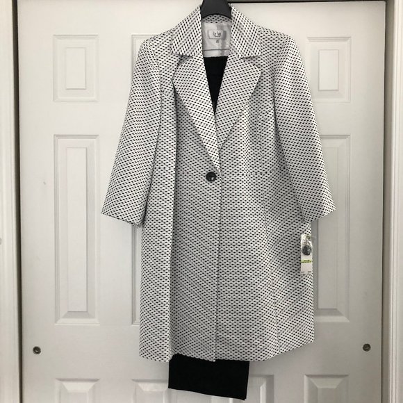 Le Suit Jackets & Blazers - NWT - Le Suit Woman 2 pc Suit Black and White Jacket, Black Pants (Size 18W)